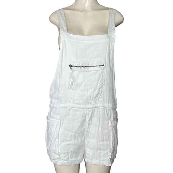 Free People Pants - Rare Free People White Linen Overall Shorts Shortalls Cross Back Straps SZ Small